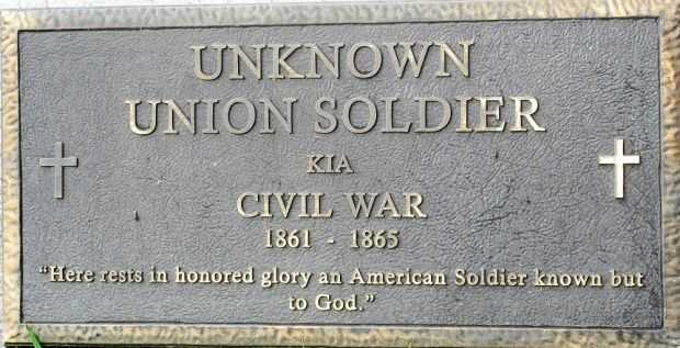 NEW BURLINGTON CEMETERY UNKNOWN UNION SOLDIER MEMORIAL PLAQUE
