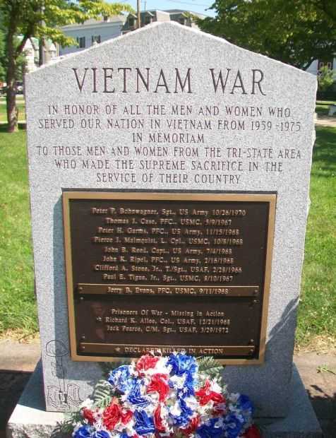 TRI-STATE AREA VIETNAM WAR MEMORIAL A