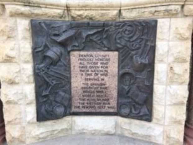 DENTON COUNTY WAR MEMORIAL PLAQUE