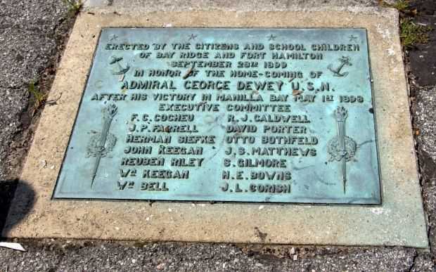 ADMIRAL GEORGE DEWEY U.S.N. WAR MEMORIAL PLAQUE