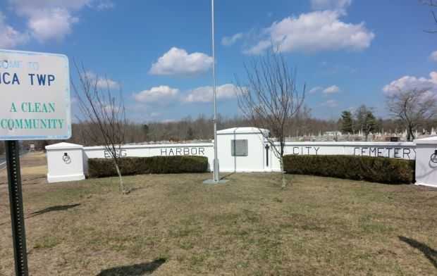 EGG HARBOR CITY CEMETERY ALL VETERANS MEMORIAL