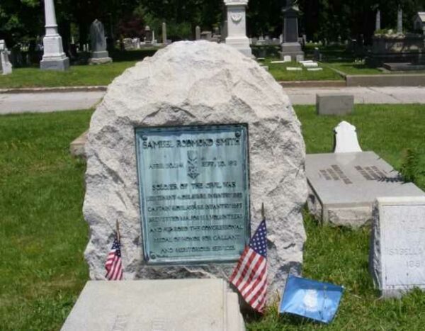 SAMUEL RODMOND SMITH MEDAL OF HONOR WAR MEMORIAL