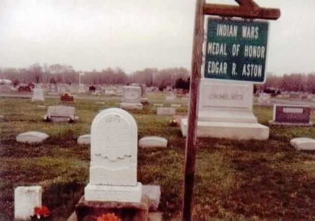 EDGAR R. ASTON MEDAL OF HONOR MEMORIAL MARKER