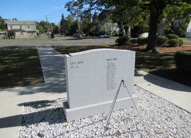 SOUTHWICK WAR VETERANS MEMORIAL REAR STONE-FRONT
