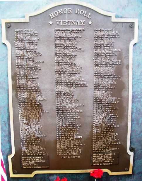 VETERANS MEMORIAL PARK VIETNAM WAR PLAQUE