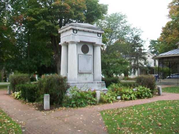 COMMODORE THOMAS MACDONOUGH WAR MEMORIAL