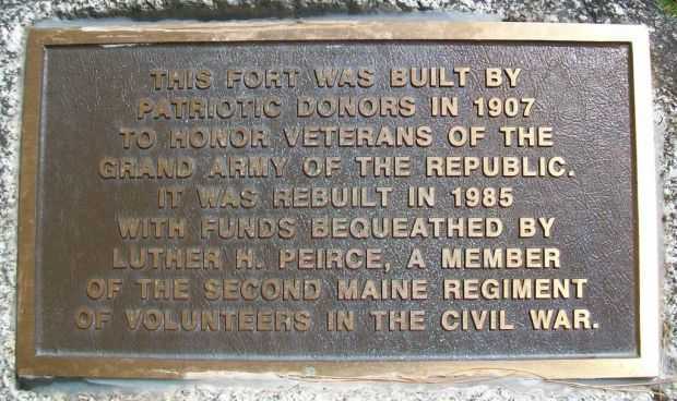 GRAND ARMY OF THE REPUBLIC WAR MEMORIAL FORT PLAQUE