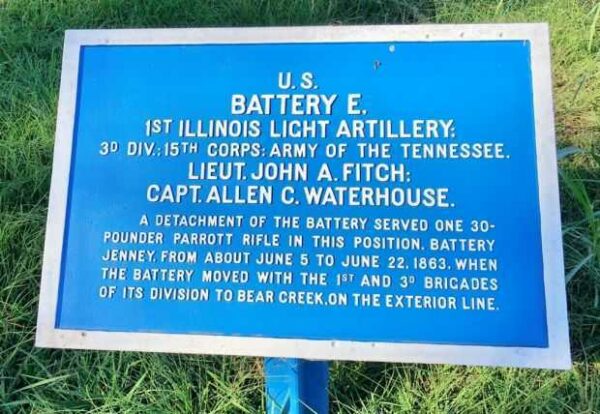 U.S. BATTERY E, 1ST ILLINOIS LIGHT ARTILLERY MEMORIAL PLAQUE
