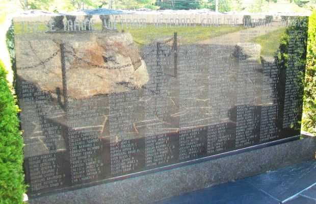 MAINE VIETNAM VETERANS MEMORIAL ROLL OF HONORED DEAD