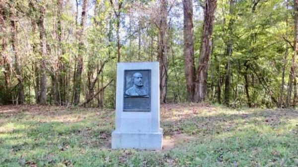 HUGH EWING WAR MEMORIAL