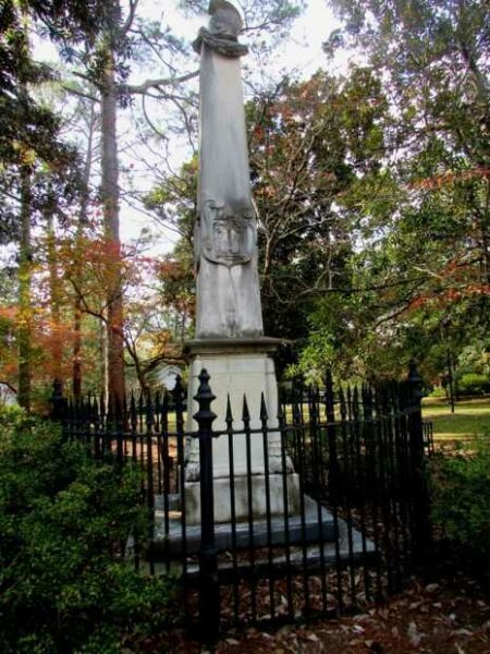 MONUMENT TO LT. COL. JAMES POLK DICKINSON