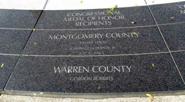 DAYTON VIETNAM VETERANS MEMORIAL STONE C