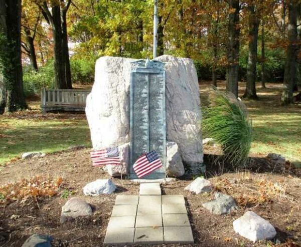 VICTORY OAK KNOLL HILL MEMORIAL