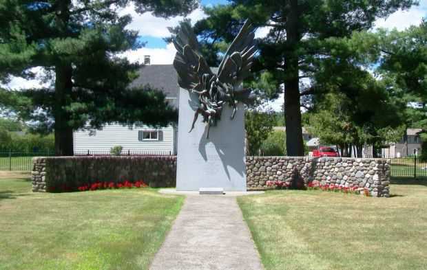 SECOND MAINE REGIMENT OF VOLUNTEERS MEMORIAL