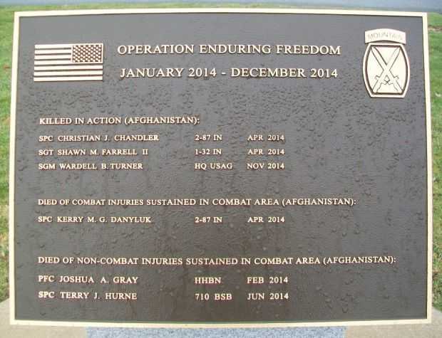 10TH MOUNTAIN DIVISION HEROES WALK MEMORIAL PLAQUE B