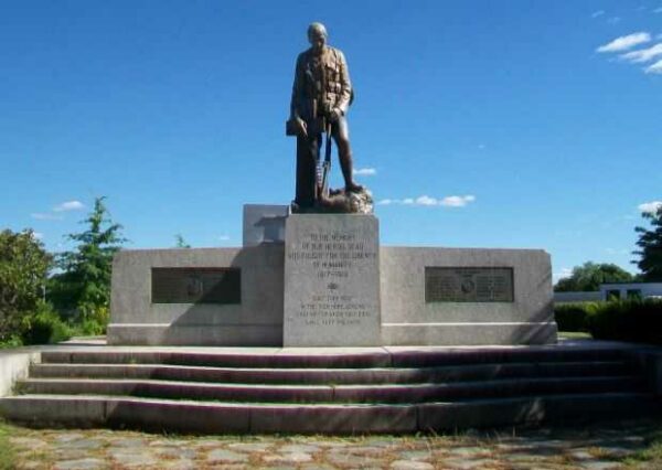 AUGUSTA, ME WORLD WAR I MEMORIAL