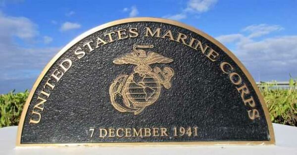UNITED STATES MARINE CORPS 7 DECEMBER 1941 MEMORIAL PLAQUE A