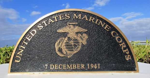 UNITED STATES MARINE CORPS 7 DECEMBER 1941 MEMORIAL PLAQUE A