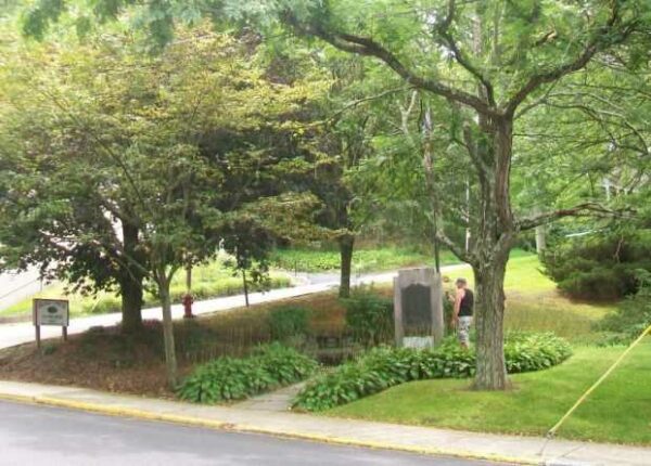 DELAWARE WATER GAP WAR MEMORIAL
