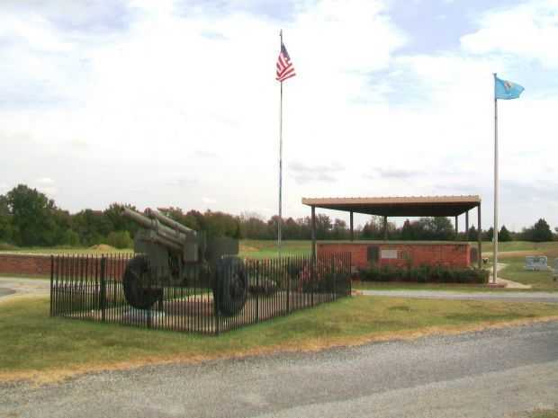 BTRY B 171ST FA BN/BTRY C 160TH FA BN MEMORIAL CANNON