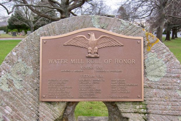 WATER MILL ROLL OF HONOR MEMORIAL PLAQUE C