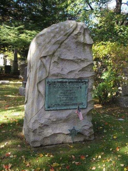 WOODLAWN CEMETERY GENERAL FRANZ SIGEL MEMORIAL