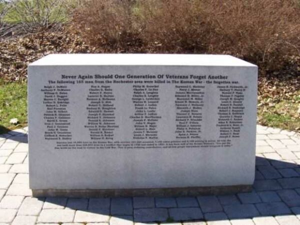 GREATER ROCHESTER VIETNAM VETERANS MEMORIAL STONE L