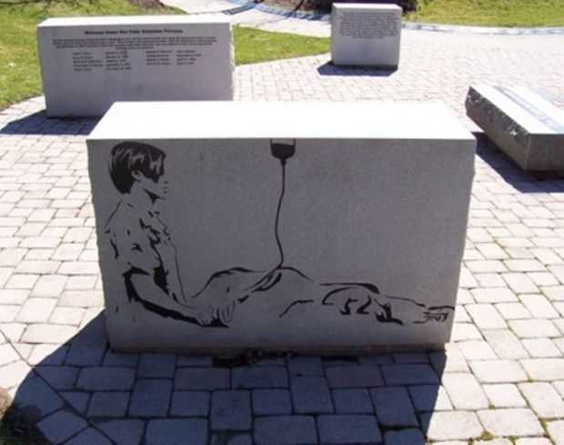 GREATER ROCHESTER VIETNAM VETERANS MEMORIAL STONE E