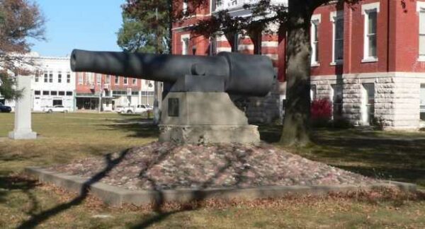 JOHNSON COUNTY SPANISH-AMERICAN WAR MEMORIAL CANNON