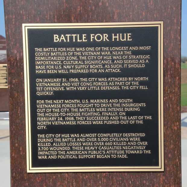 BATTLE FOR HUE WAR MEMORIAL PILLAR PLAQUE