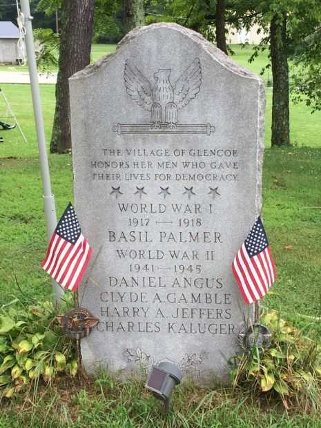 THE VILLAGE OF GLENCOE WORLD WARS HONOR ROLL MEMORIAL