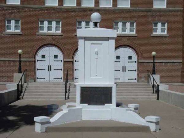 PHOENIX INDIAN SCHOOL WORLD WAR I VETERANS ALUMNI MEMORIAL