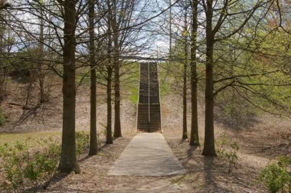 THE BELL BOMBER PARK MEMORIAL