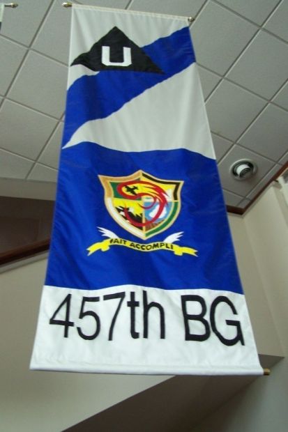 457TH BG WAR MEMORIAL BANNER