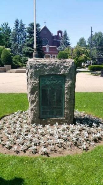 FLORAL PARK NASSAU COUNTY WORLD WAR I MEMORIAL
