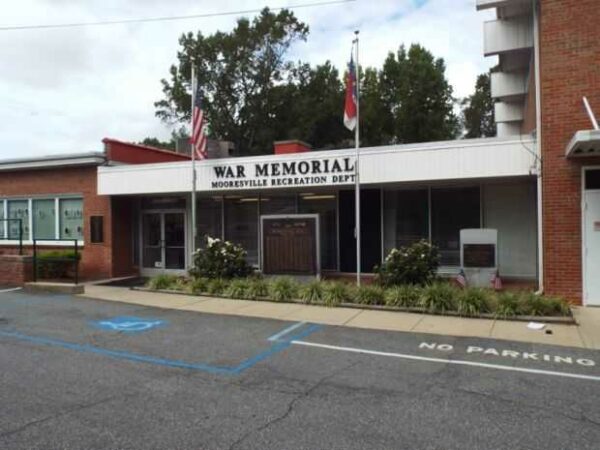 MOORESVILLE WAR MEMORIAL RECREATION CENTER