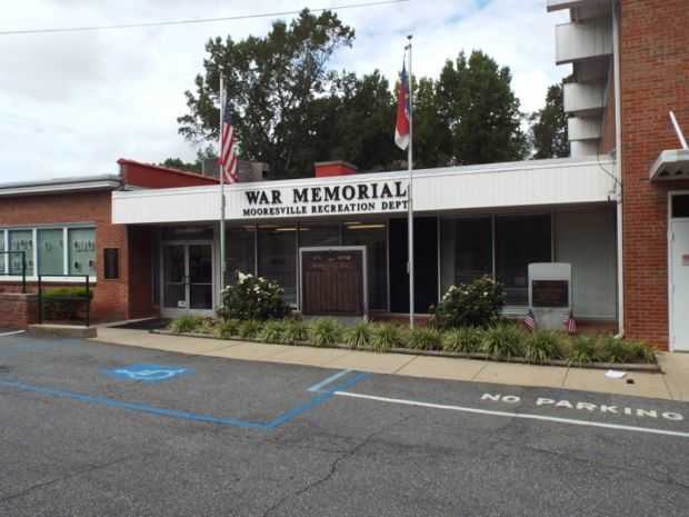 MOORESVILLE WAR MEMORIAL RECREATION CENTER