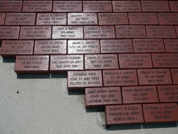 BLADEN COUNTY VETERANS MEMORIAL BRICKS SECTION C