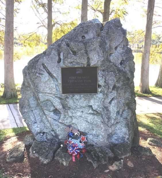 PORT ORANGE VETERANS PARK MEMORIAL PLAQUE ON STONE