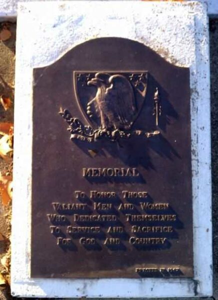 REDDING VETERANS MEMORIAL BUILDING PLAQUE