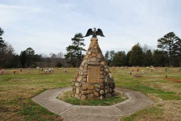 IREDELL VETERANS MEMORIAL
