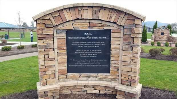 THE OREGON FALLEN WAR HEROES MEMORIAL PLAQUE A