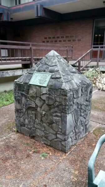 PEAVY HALL WAR MEMORIAL