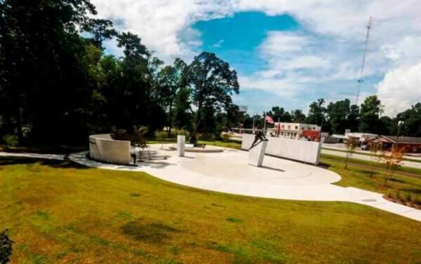 MONFORD POINT MARINE MEMORIAL