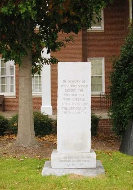 SAMPSON COUNTY VIETNAM VETERANS WAR MEMORIAL