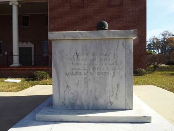 RED SPRINGS WAR DEAD MEMORIAL BACK