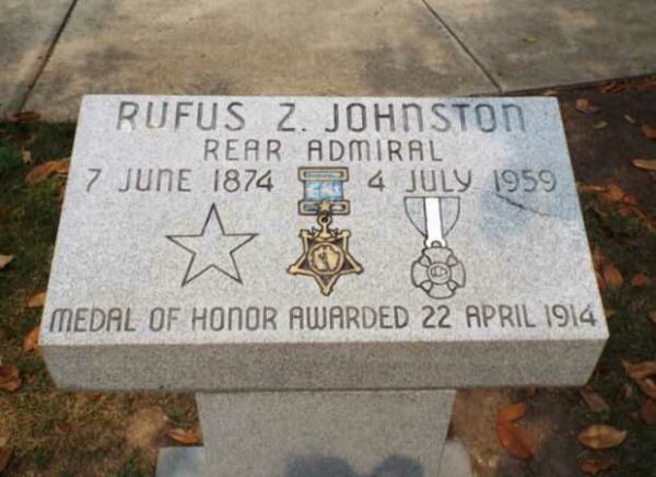 RUFUS Z. JOHNSTON MEDAL OF HONOR MEMORIAL LECTERN DEDICATION STONE