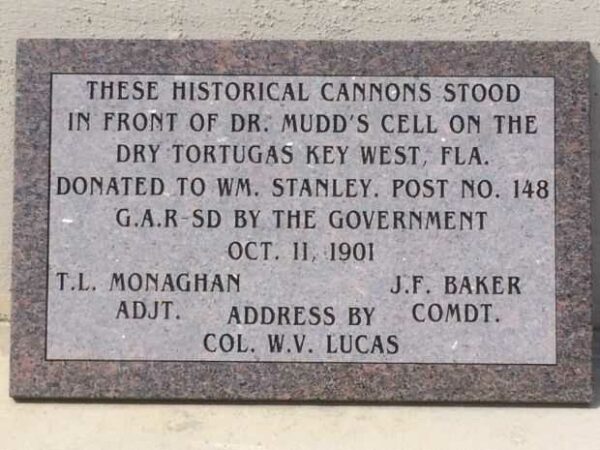HERMOSA G.A.R. CIVIL WAR MEMORIAL CANNONS PLAQUE