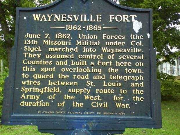 WAYNESVILLE FORT WAR MEMORIAL MARKER