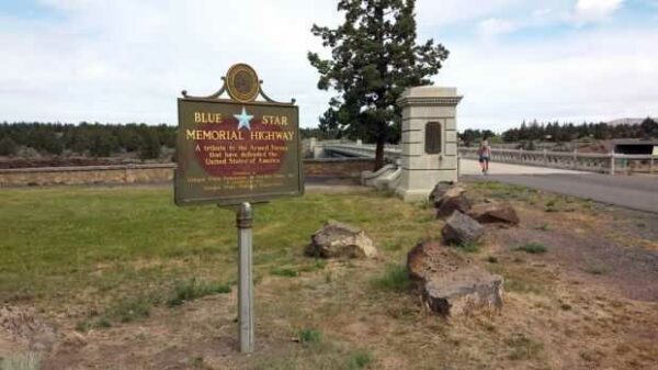 TERREBONNE BLUE STAR MEMORIAL HIGHWAY MARKER